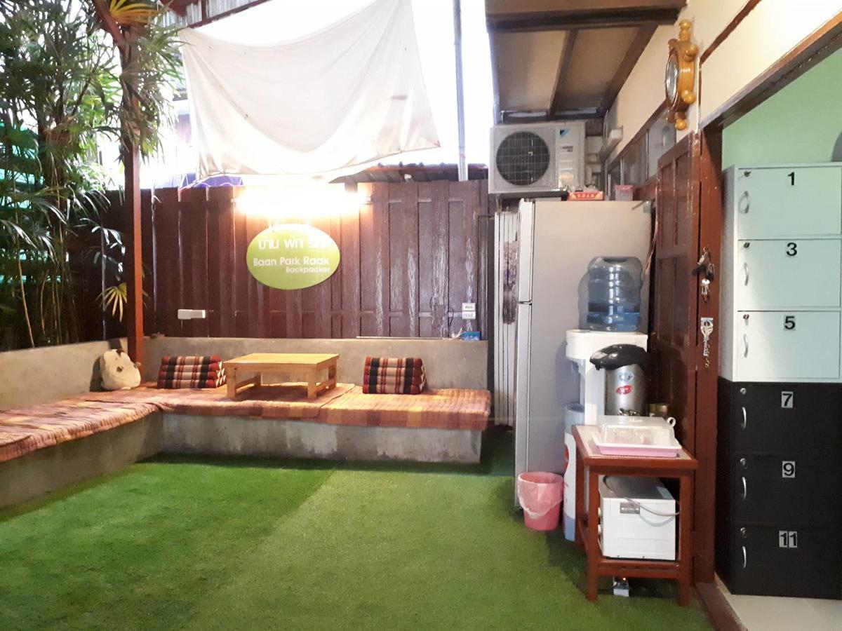 Baan Park Raak Backpacker Hostel Chiang Mai Exterior foto